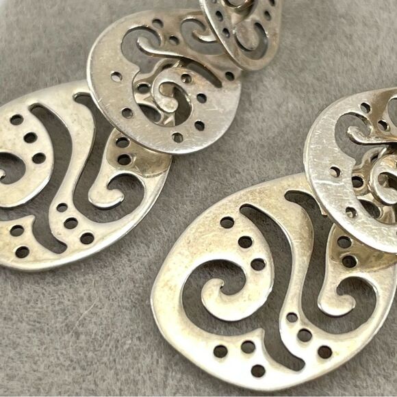 Silpada W299 Retired 925 Sterling Silver Triple Teardrop Free Falling Earrings - Picture 7 of 8